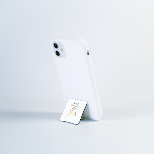 Entry No.04 White Pug Patchon Taxenorita SYANTO Style