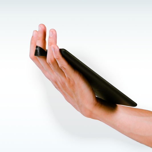 SYANTO Ring U All-Leather Supports the bottom to shunt your posture and neck.